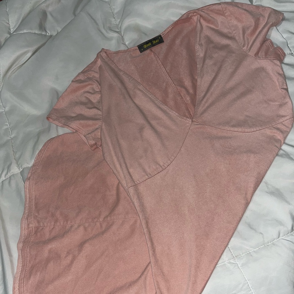 Soft, light pink brunch dress